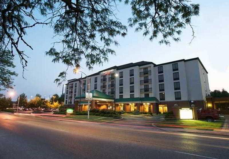 Courtyard By Marriott Bloomington Hotel Kültér fotó
