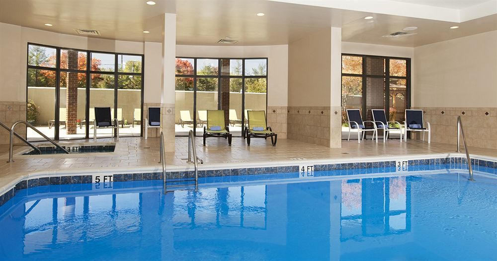 Courtyard By Marriott Bloomington Hotel Kültér fotó